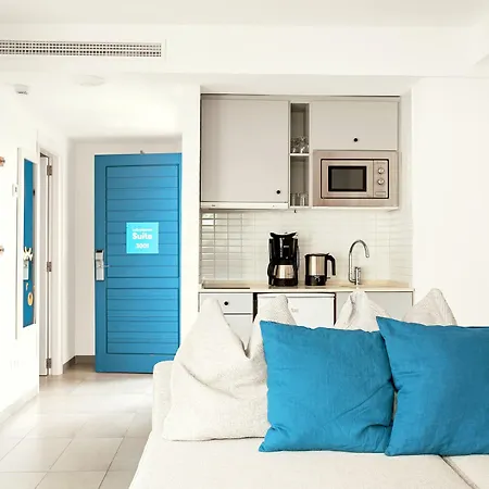 Hotel Hipotels Cala Bona 4*
